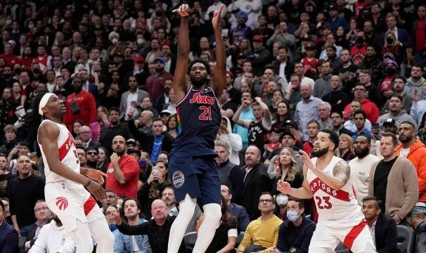 竞彩足球中奖查询-恩比德致胜三分打破心魔，不为复仇只想赢下系列赛