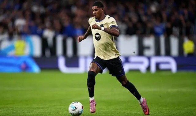 拉什福德本场贡献1次助攻，对抗12胜4，18次丢失球权