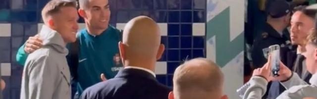 竞彩足球资讯分析-惨败后找C罗合影遭批评 杰林斯基：这有什么不妥？