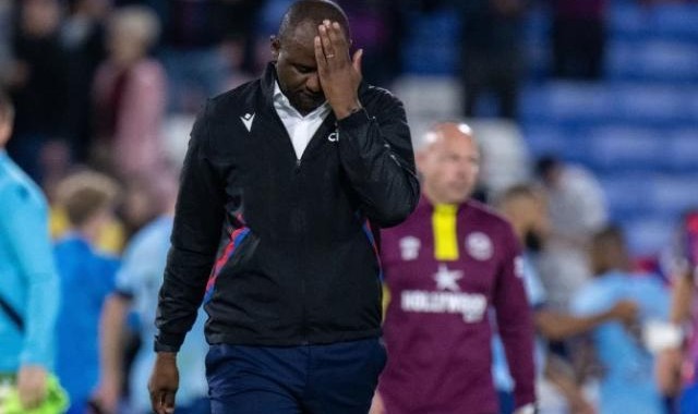 足球比分-不可战胜的铁腰，如何成了无法获胜的下课主帅？