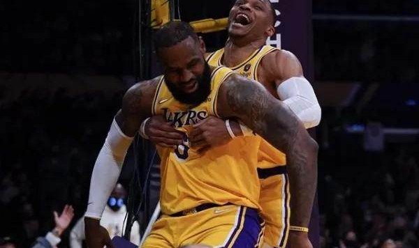 【观点】感冒加速老化 詹姆斯该向韦少学习做出牺牲