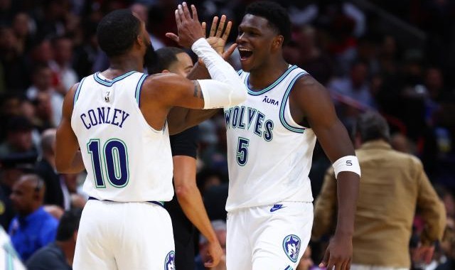 竞彩足球资讯分析-17分逆转热火 近22战19胜！史上最强森林狼稳坐西1