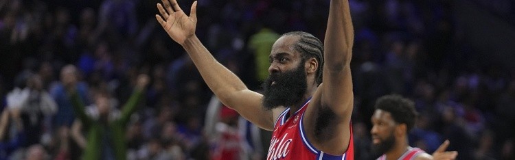 铁林：哈登申请交易后仍然保持训练 参与球队训练的各项环节