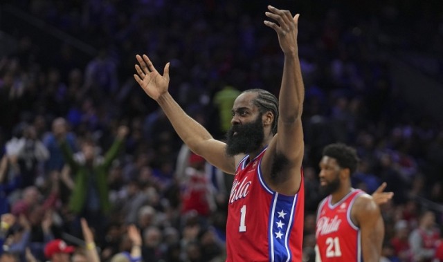 铁林：哈登申请交易后仍然保持训练 参与球队训练的各项环节